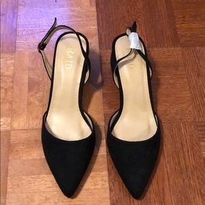 Suede Block Heel and Pointed Toe Heel